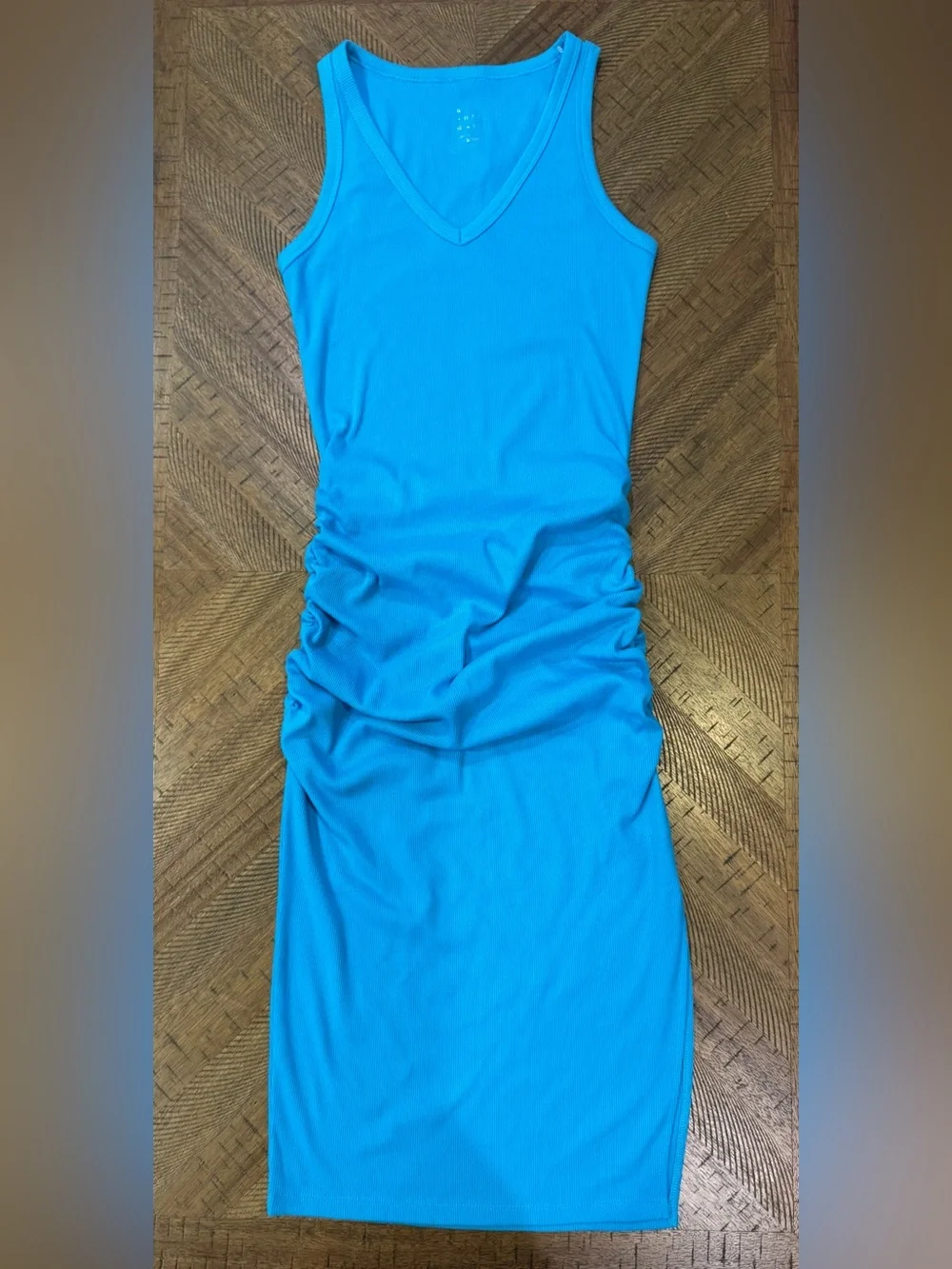 🩵 Bright Turquoise Blue V-Neck Midi Ruched Dress w/ Low Side Slit - size Small - Picture 15 of 15
